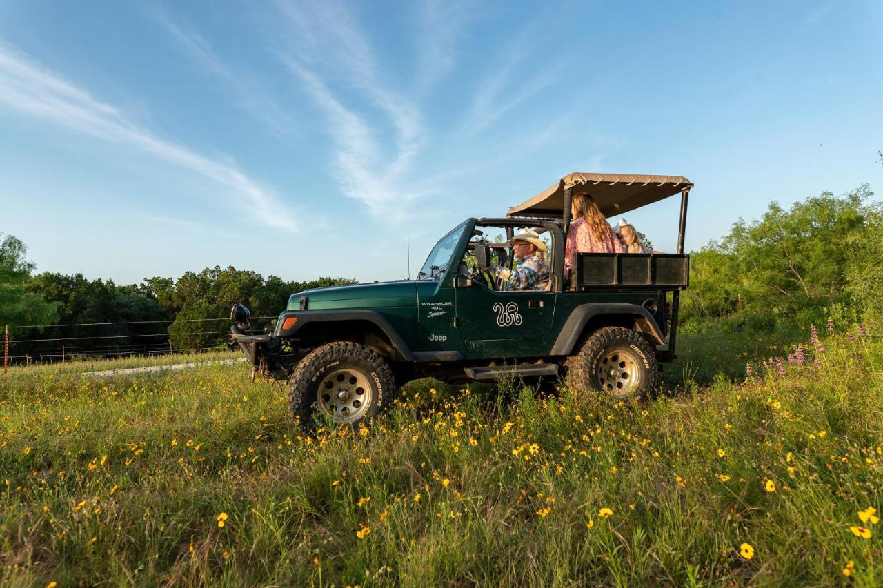 Wildcatter Ranch And Resort Graham ภายนอก รูปภาพ