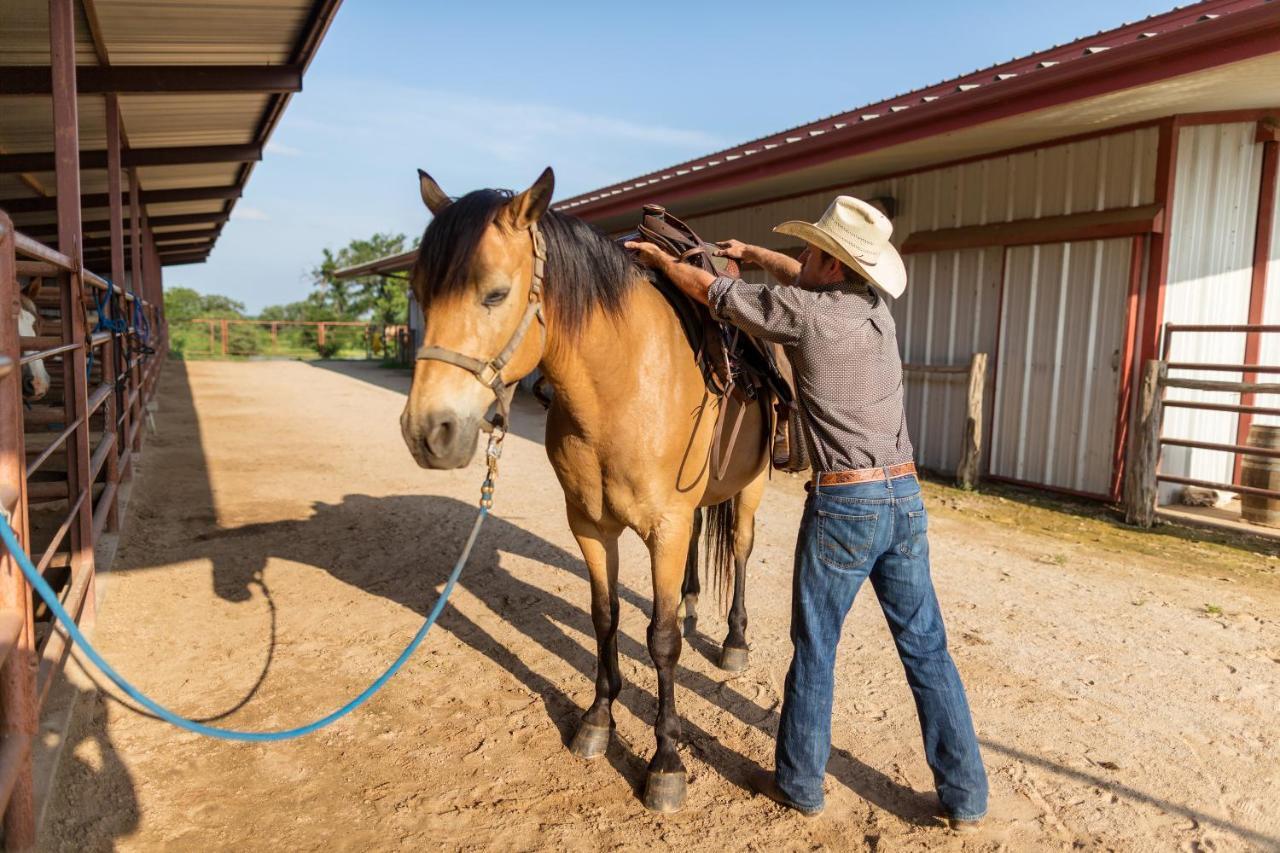 Wildcatter Ranch And Resort Graham ภายนอก รูปภาพ