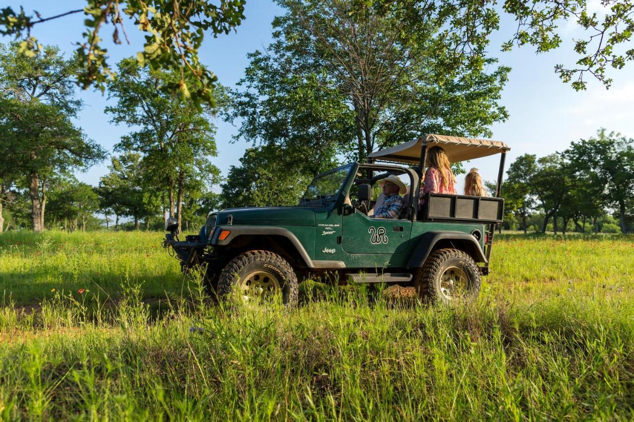 Wildcatter Ranch And Resort Graham ภายนอก รูปภาพ