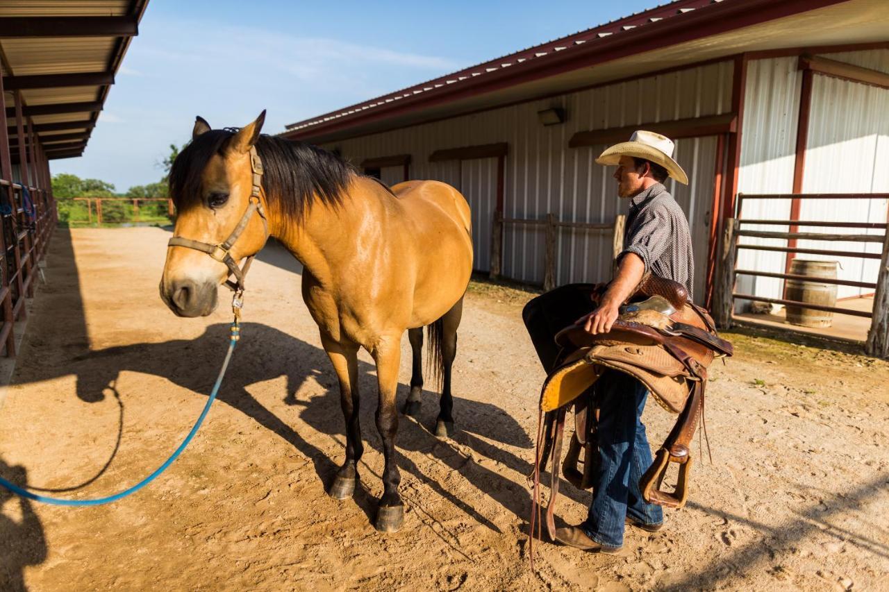 Wildcatter Ranch And Resort Graham ภายนอก รูปภาพ