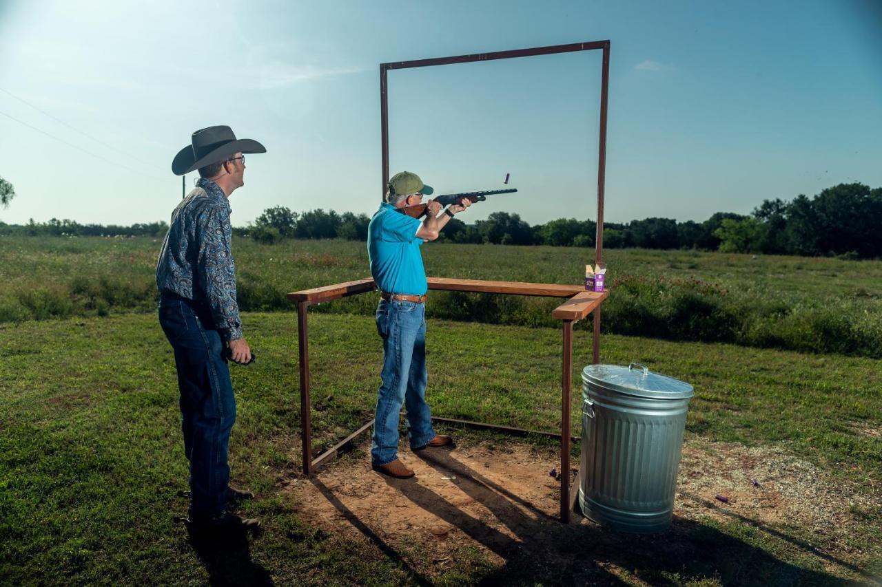 Wildcatter Ranch And Resort Graham ภายนอก รูปภาพ