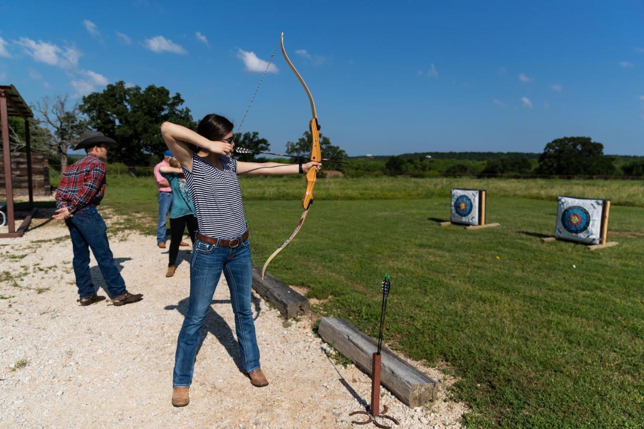 Wildcatter Ranch And Resort Graham ภายนอก รูปภาพ