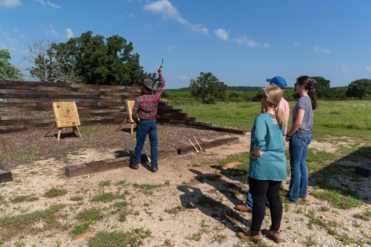 Wildcatter Ranch And Resort Graham ภายนอก รูปภาพ