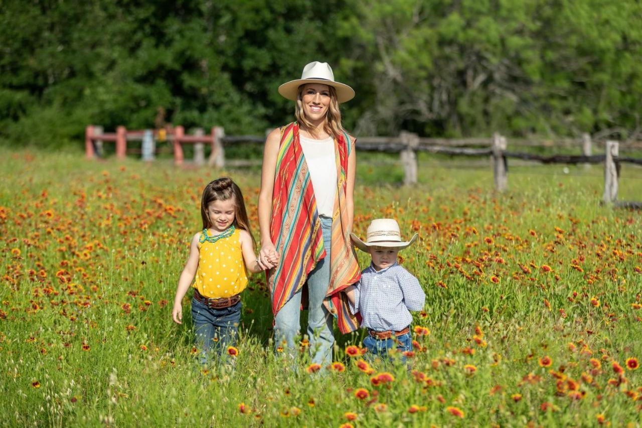 Wildcatter Ranch And Resort Graham ภายนอก รูปภาพ