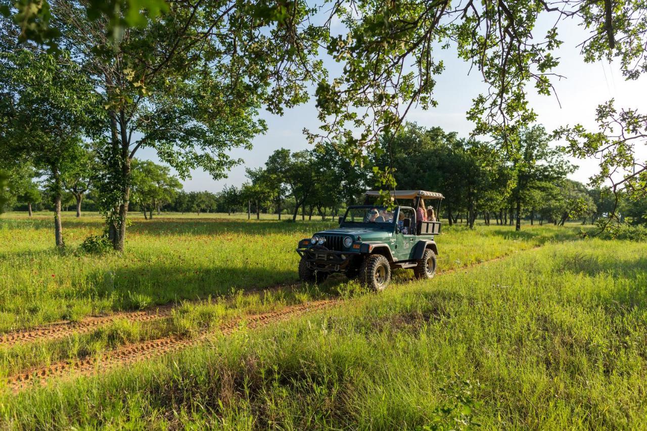 Wildcatter Ranch And Resort Graham ภายนอก รูปภาพ