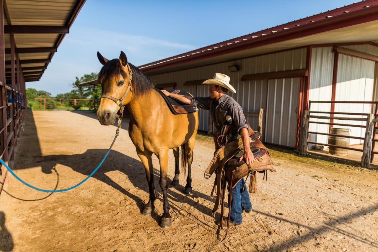 Wildcatter Ranch And Resort Graham ภายนอก รูปภาพ