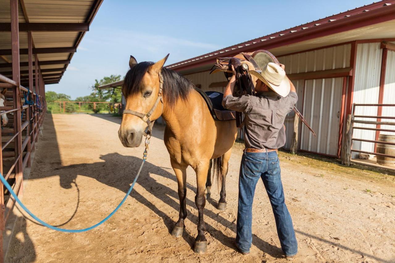 Wildcatter Ranch And Resort Graham ภายนอก รูปภาพ