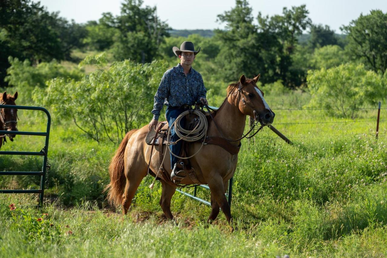 Wildcatter Ranch And Resort Graham ภายนอก รูปภาพ